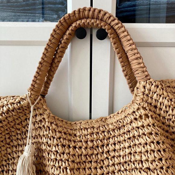 NWT Fallon & Royce Mel Woven Straw Tote in 'Natural' - Picture 11 of 15